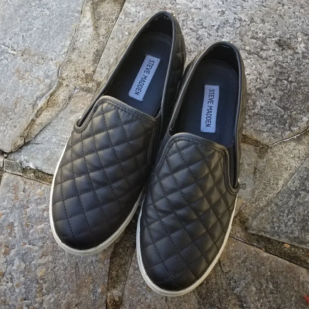 Steve Madden Ecentrco Quilted Slide On Sneakers 8